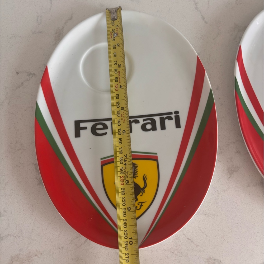 2 Ferrari Oval Plate with Red and Green Stripes - Picture 4 of 6